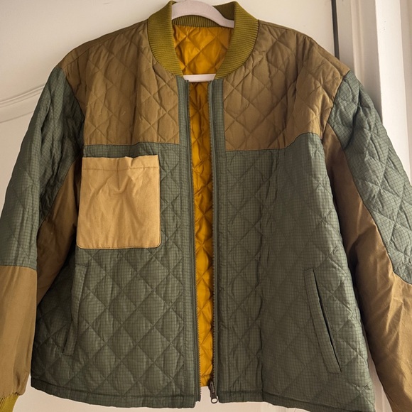 THE GREAT. Quilted Jacket in Green and Tan - Picture 9 of 10